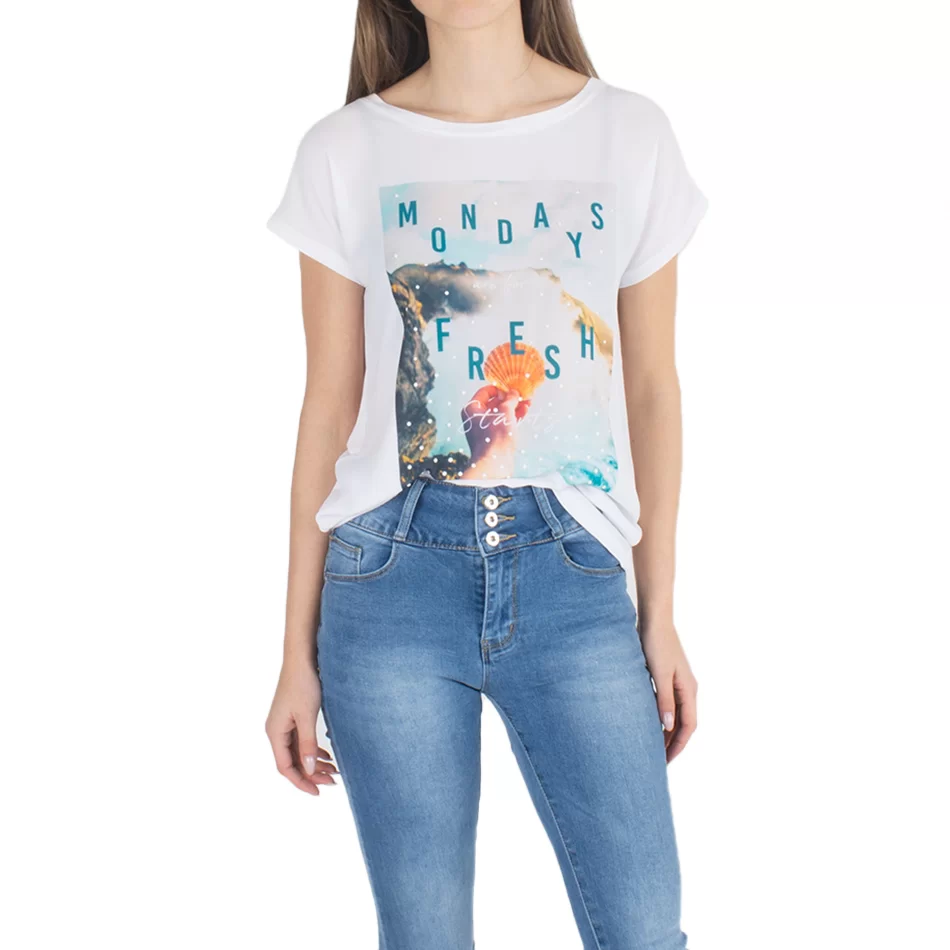 T-shirt - undefined