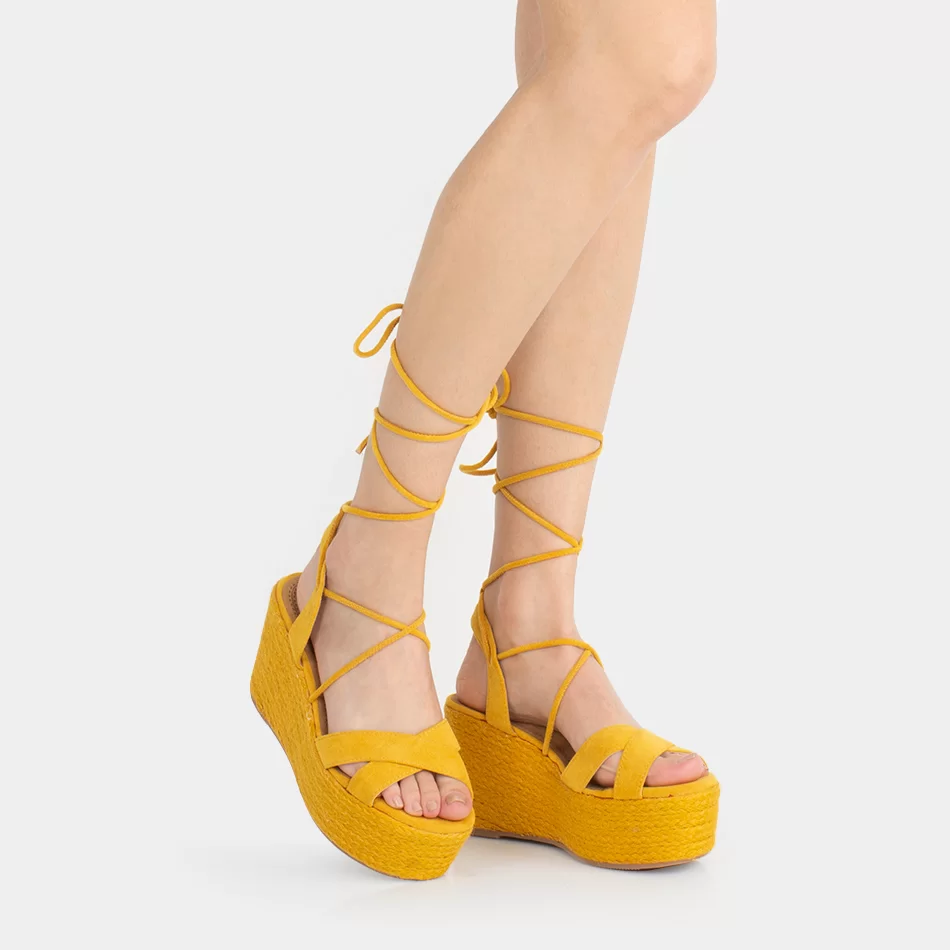 Sandálias com Cunha - Amarelo1 - Armazéns Ronfe