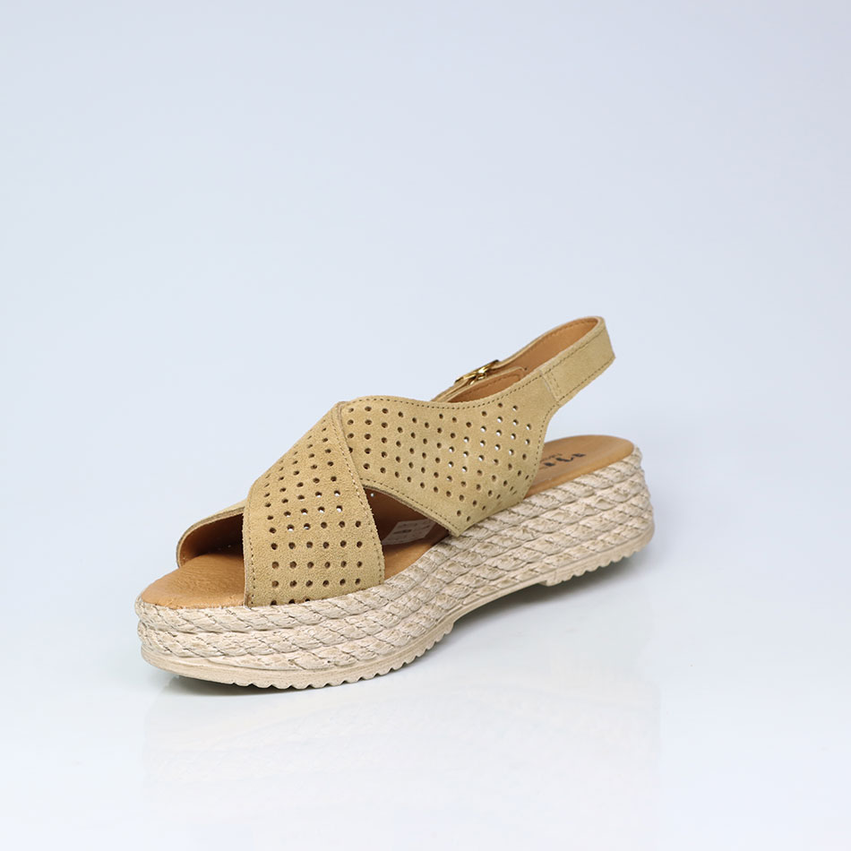 Sandálias de Senhora em camurça, plataforma de 4 cm