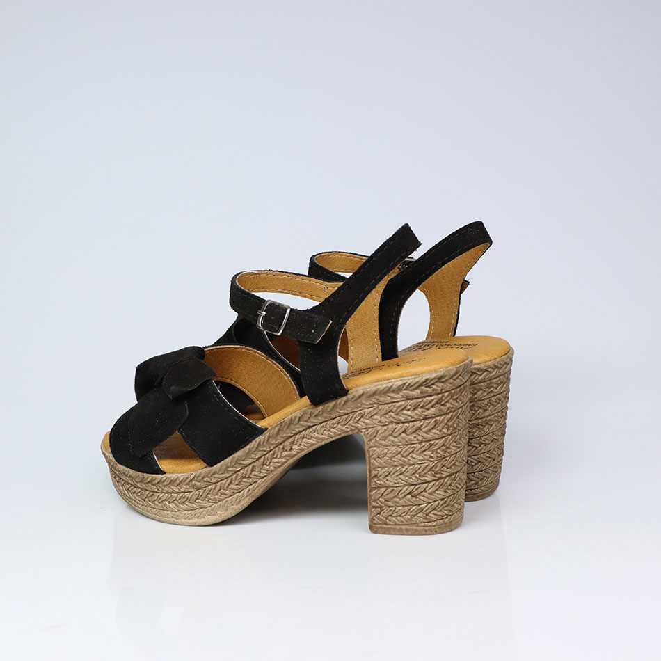 Sandálias de Senhora em camurça, salto com 8,5 cm