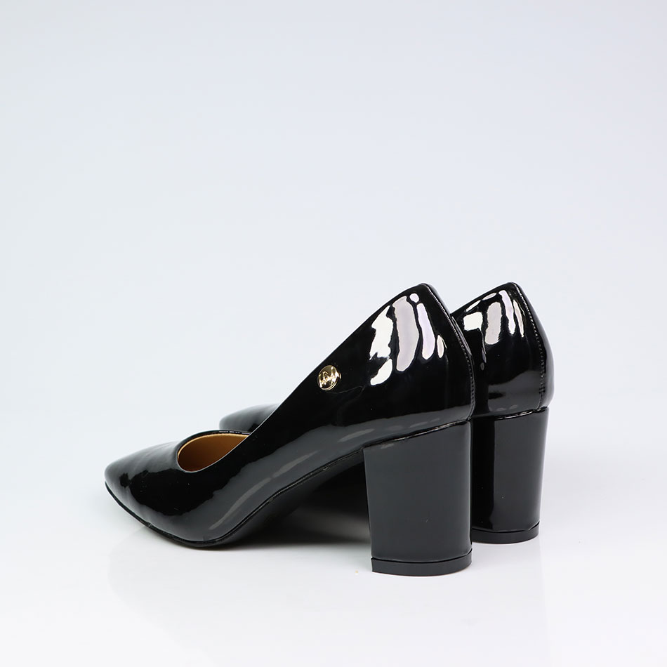 Sapatos de Senhora em verniz com salto de 6,5 cm