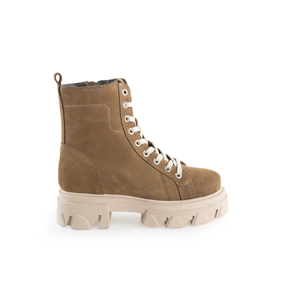 Botins  - undefined