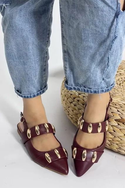 SAPATO RASO TIPO MULES COM TACHAS - Brandsibuy