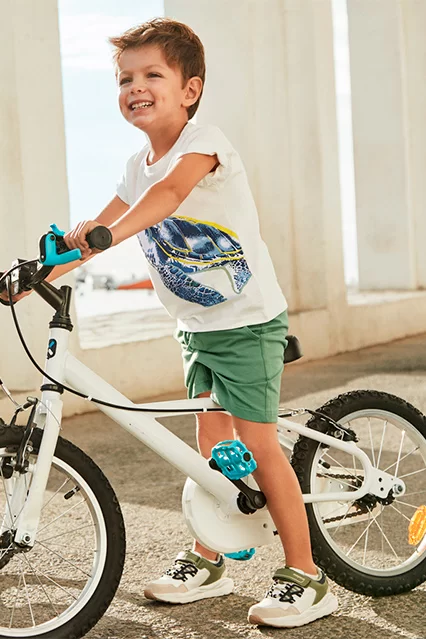 Conjunto bermuda e t-shirt menino - Armazéns Ronfe