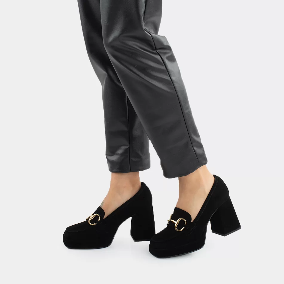 Sapatos com Salto - Preto - Armazéns Ronfe