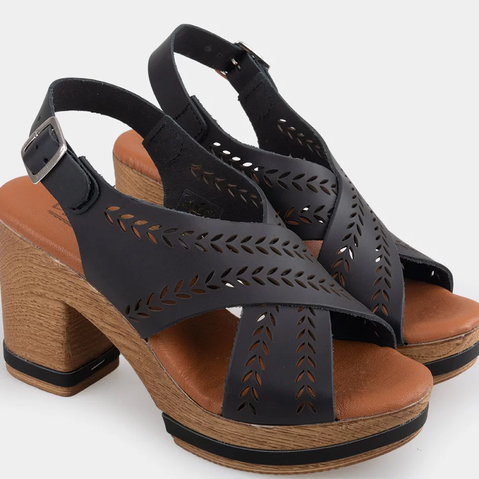 SANDALIA CASUAL DE SALTO - undefined