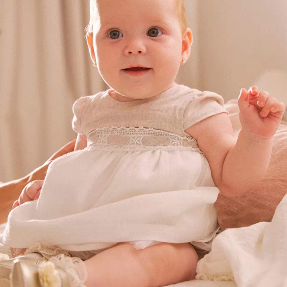 Vestido com tapa fralda combinado cerimónia recém nascida - undefined