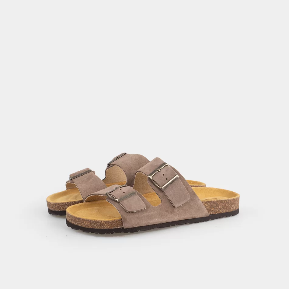 Chinelo de camurça com duas fivelas - undefined