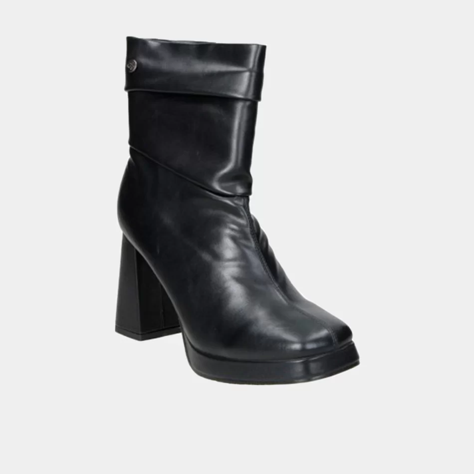 Botins com Salto - Preto - Armazéns Ronfe