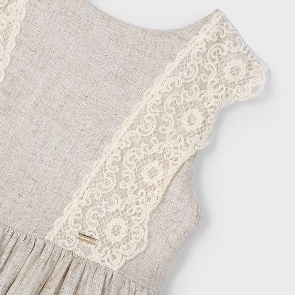 Vestido detalhe bordado com linho menina - undefined