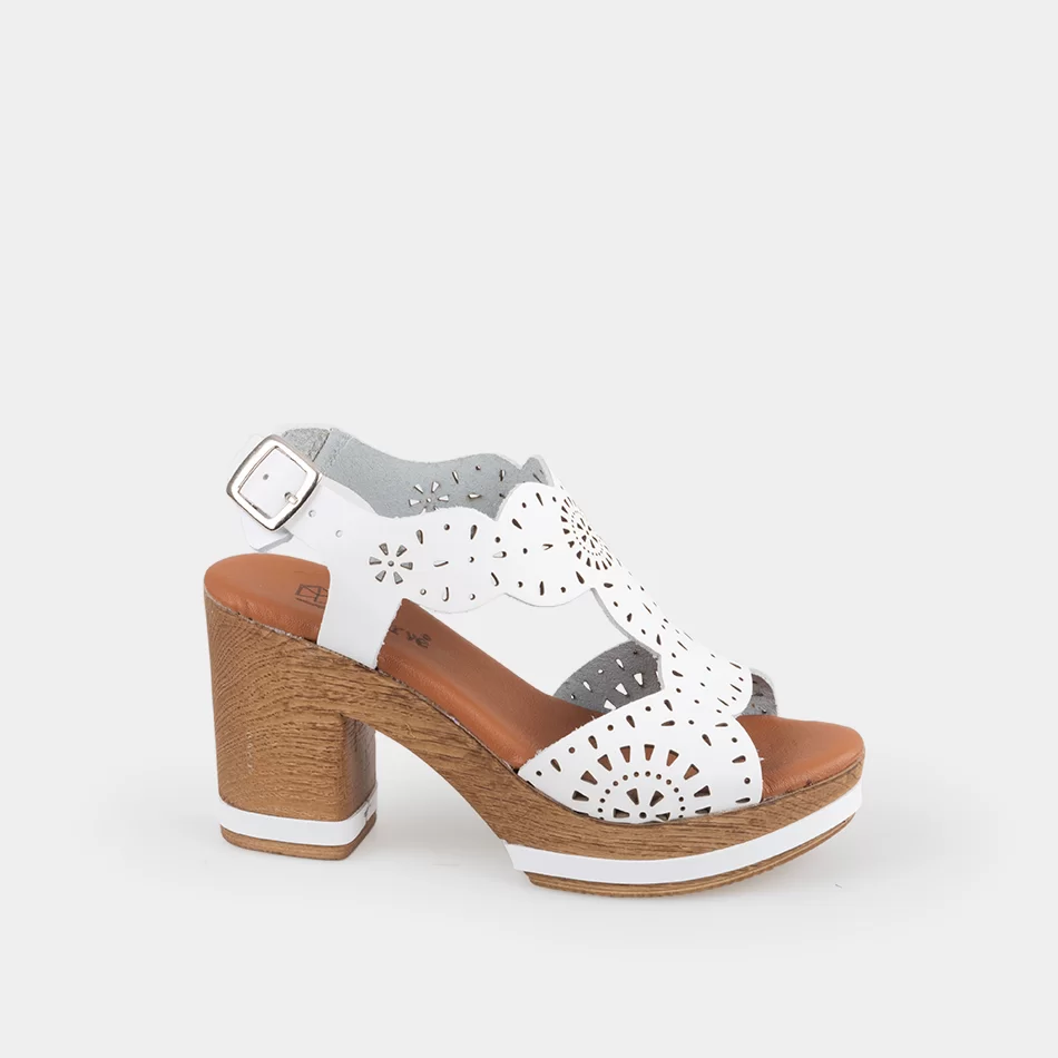 SANDALIA CASUAL DE SALTO - undefined