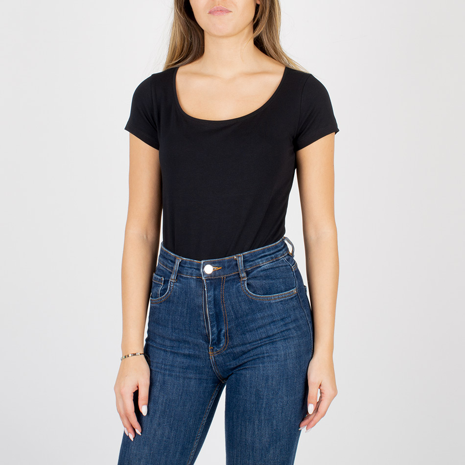 T-shirt - Black - Armazéns Ronfe