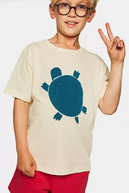 T-shirt Unisexo com Aplicação - Armazéns Ronfe
