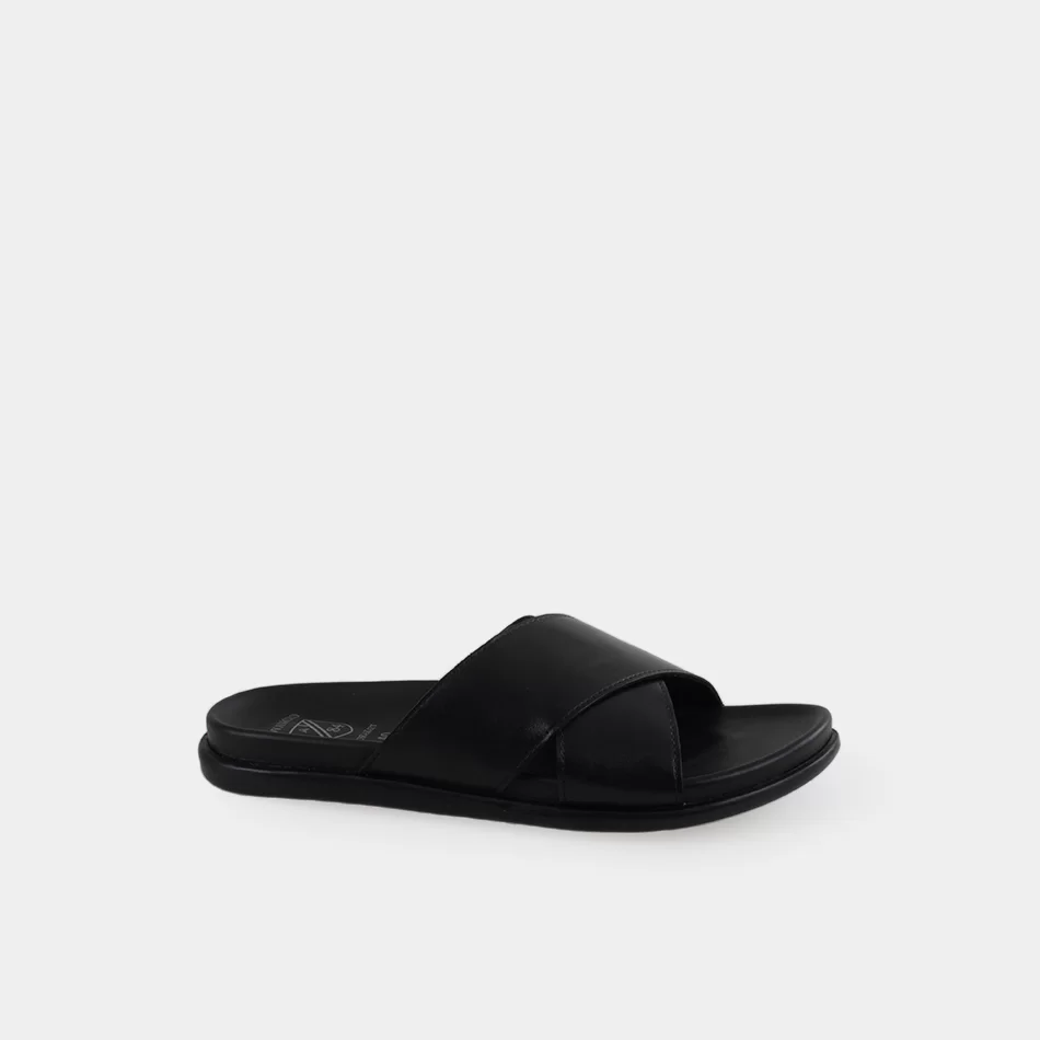 CHINELO EM PELE - Preto - Armazéns Ronfe